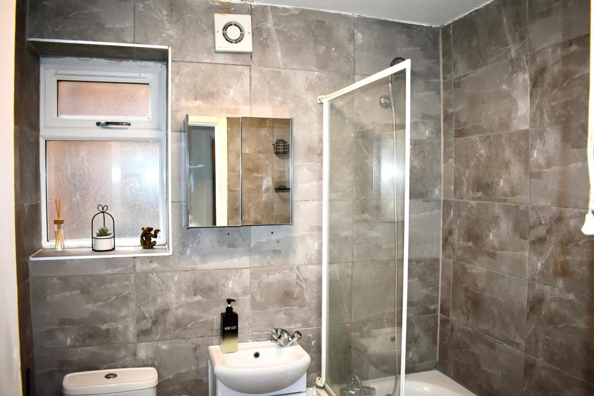 Luxury 2 Bedroom Apartment, Parking, Few Minutes Walk From Wembley Stadium Londyn Zewnętrze zdjęcie