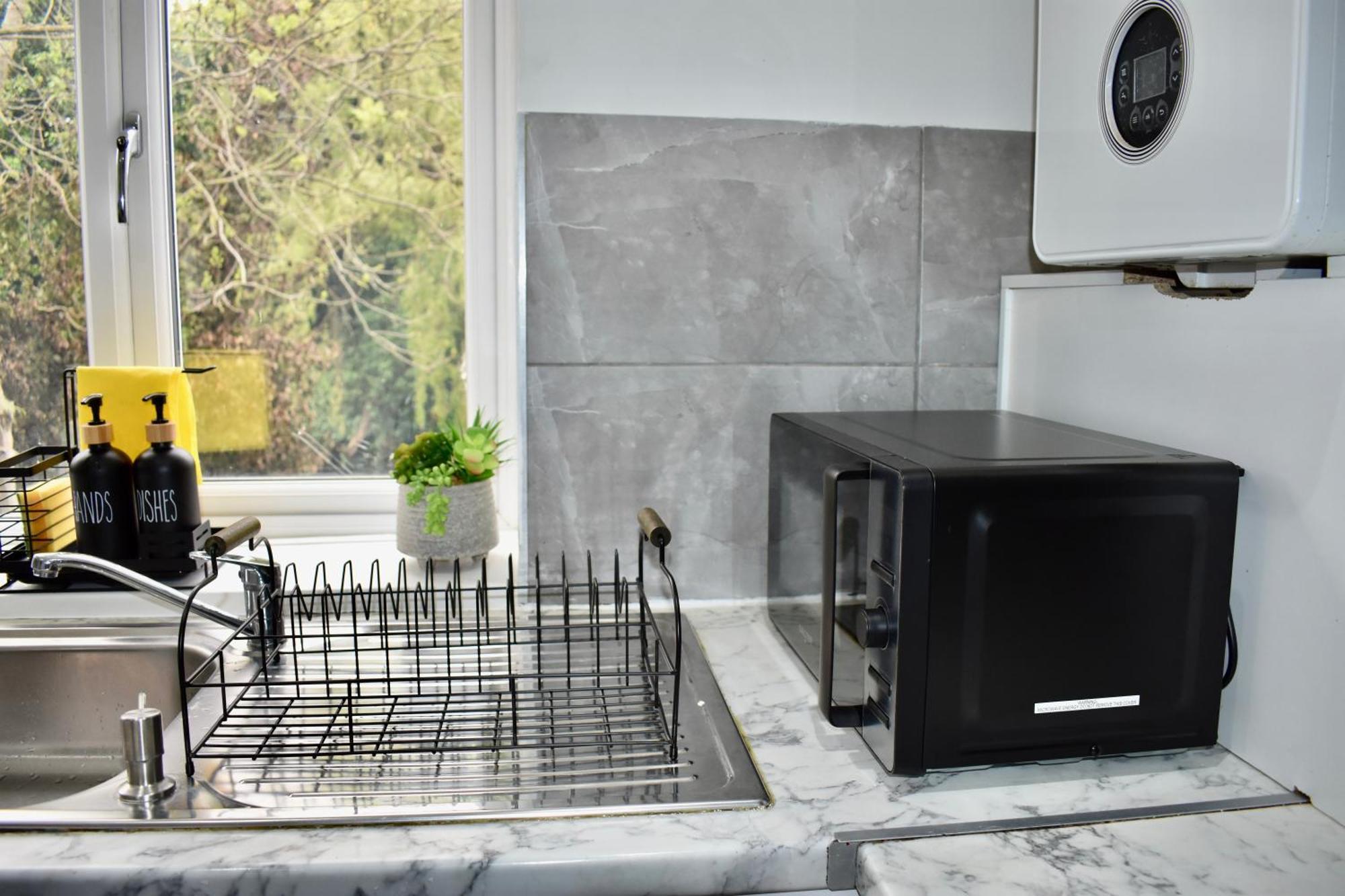 Luxury 2 Bedroom Apartment, Parking, Few Minutes Walk From Wembley Stadium Londyn Zewnętrze zdjęcie